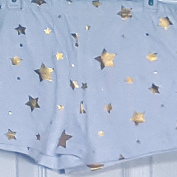 NWT! Girl's CVC Jersey Shorts White with Gold Star - Picture 1 of 2